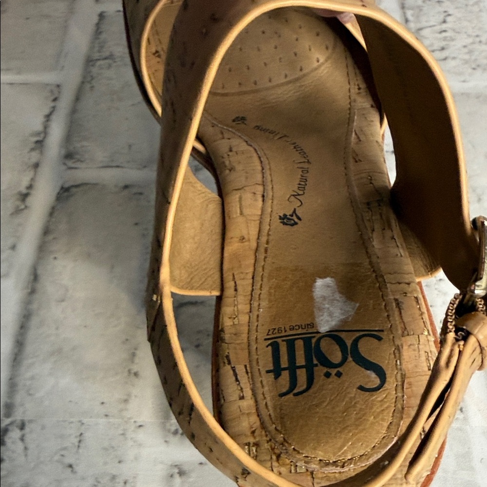 Sofft Tan Cork‎ Heeled Sandals - Picture 6 of 7